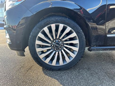 Used 2019 Lincoln Navigator Reserve image 31