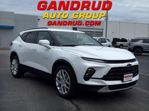 Certified 2024 Chevrolet Blazer LT w/ LPO, Floor Liner Package AWD/4WD image 1