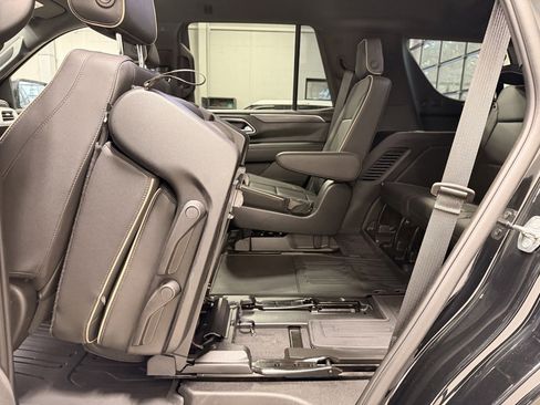 Used 2023 GMC Yukon SLT image 14