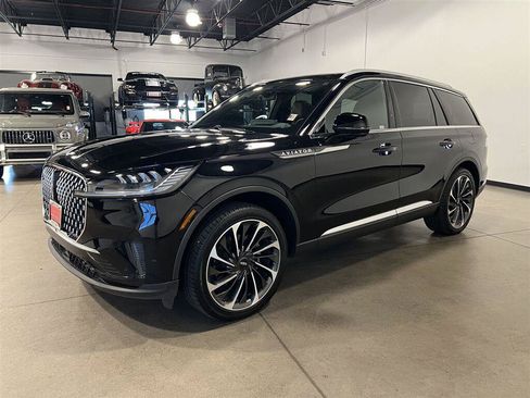 Used 2025 Lincoln Aviator Reserve w/ Luxury Package AWD/4WD image 7