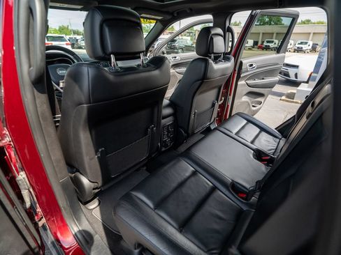 Used 2020 Jeep Grand Cherokee Limited AWD/4WD image 15