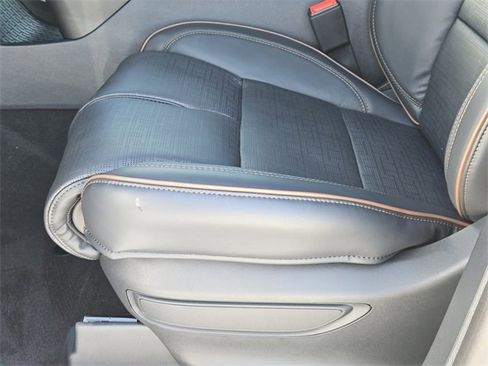 New 2025 Lincoln Aviator Black Label image 22