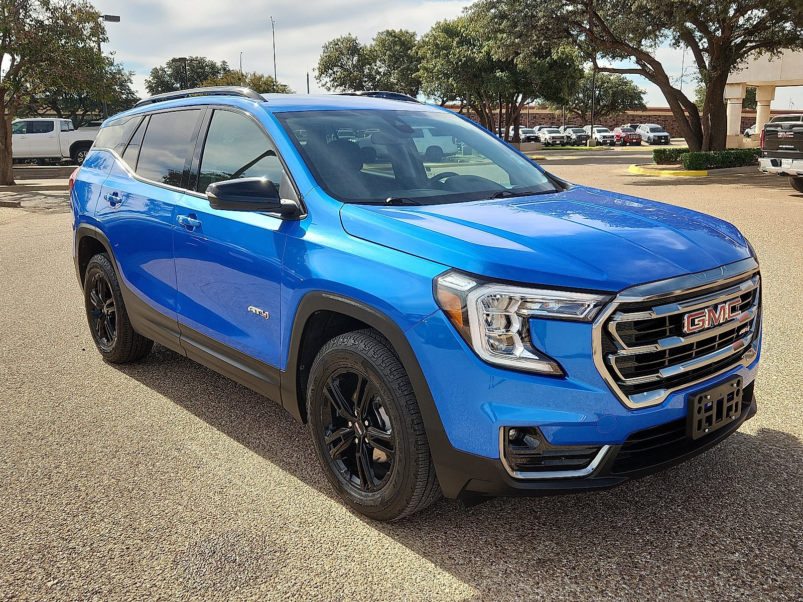 Used 2024 GMC Terrain AT4 AWD/4WD image 7