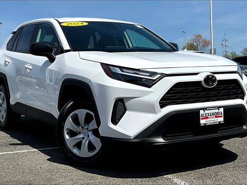 Used 2024 Toyota RAV4 LE image 2