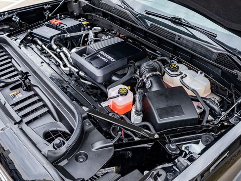 Used 2025 GMC Sierra 1500 Denali Ultimate image 40