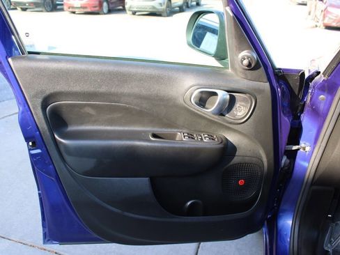 Used 2018 FIAT 500L Pop w/ Popular Equipment Group image 15