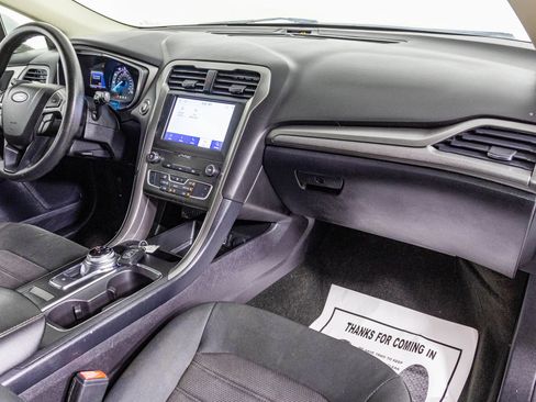 Used 2020 Ford Fusion SE FWD image 43