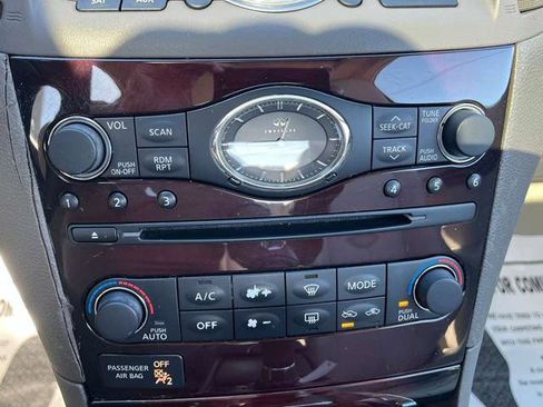 Used 2011 INFINITI G37 Journey w/ Premium Pkg image 24