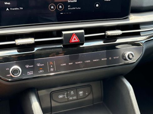 New 2026 Kia Sportage SX image 32