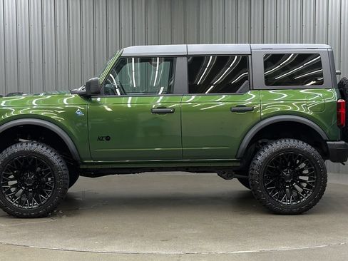 Used 2024 Ford Bronco Black Diamond AWD/4WD image 2