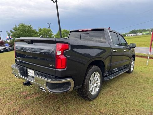 Used 2024 Chevrolet Silverado 1500 LTZ AWD/4WD image 5