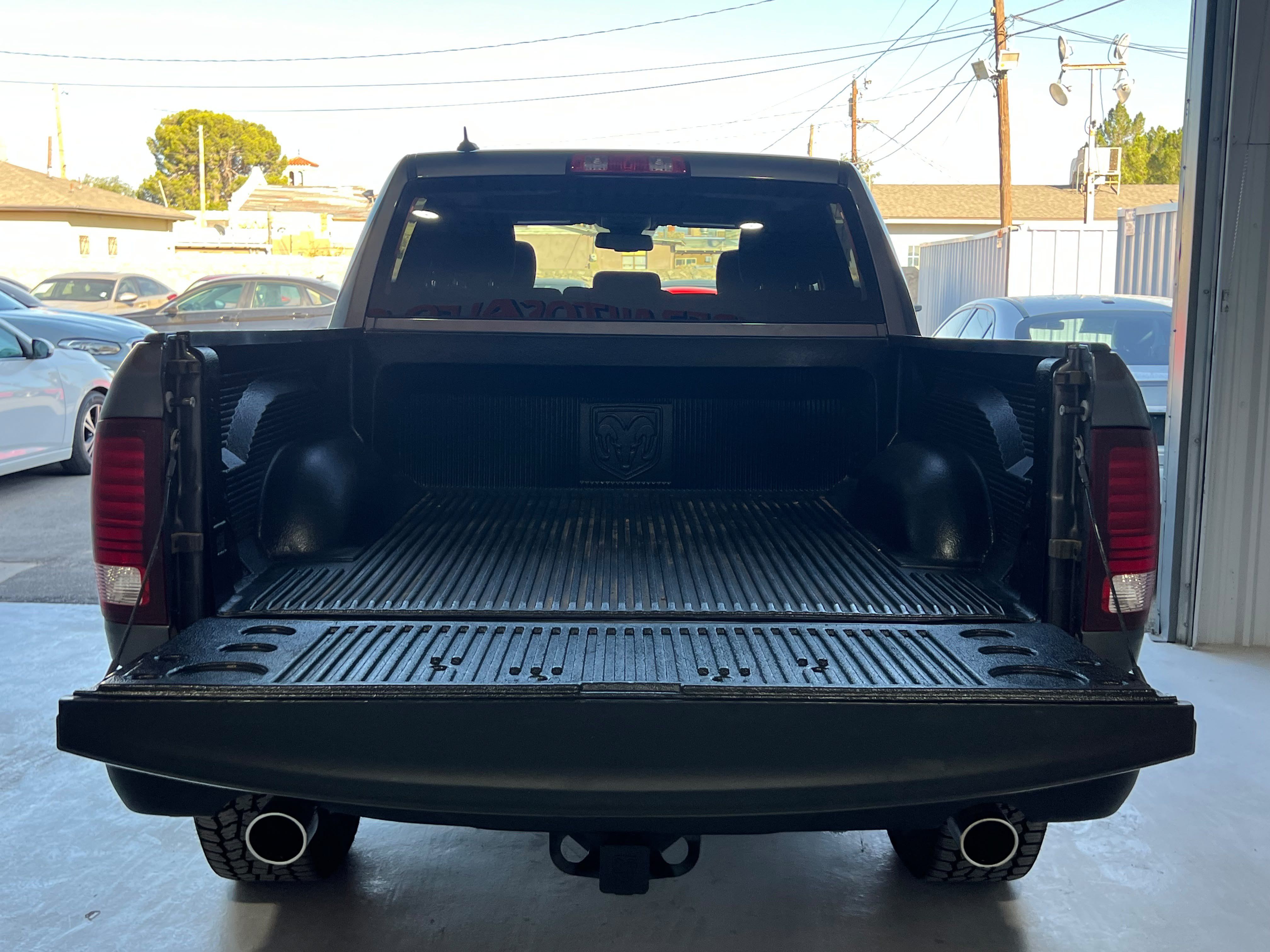 Used 2021 RAM 1500 Warlock w/ Luxury Group AWD/4WD image 4