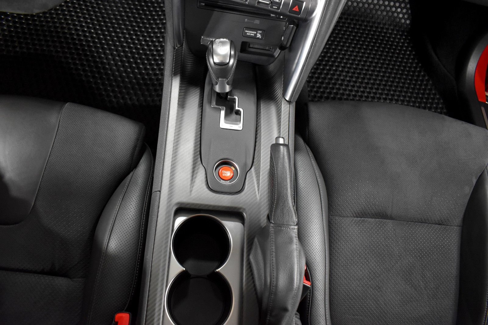 Used 2009 Nissan GT-R Premium AWD/4WD image 27