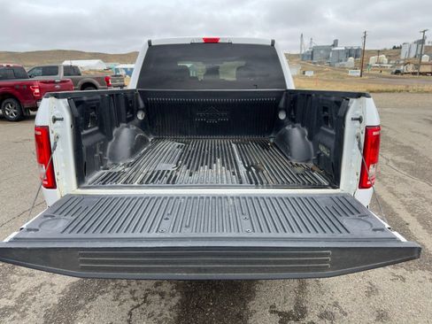 Used 2016 Ford F150 XLT AWD/4WD image 18