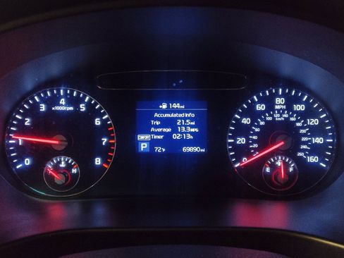 Used 2020 Kia Sorento LX image 23