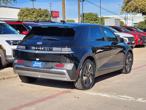 New 2026 Hyundai Ioniq 5 SEL image 3