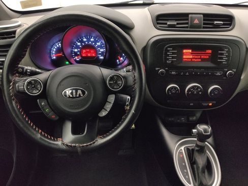 Used 2016 Kia Soul FWD image 22