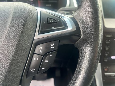Used 2018 Ford Edge Titanium AWD/4WD image 17