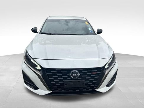 Used 2024 Nissan Altima 2.5 SR FWD image 9