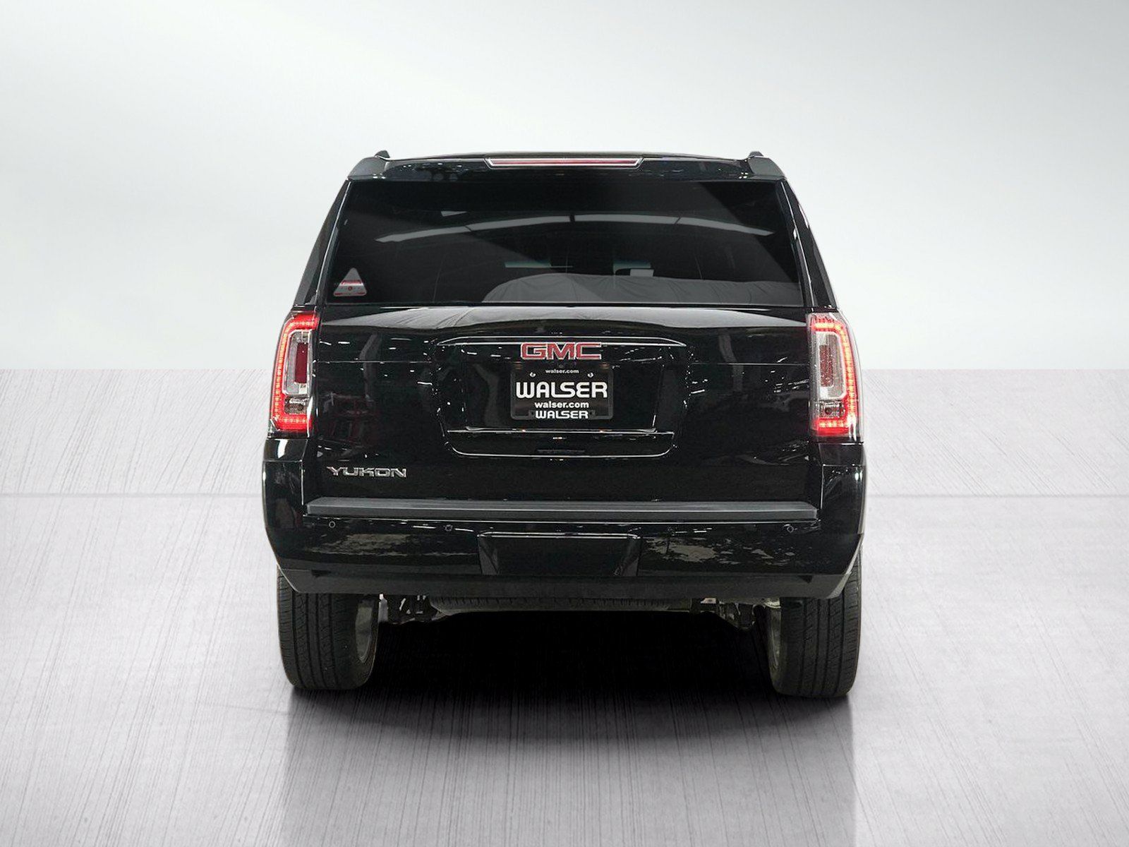 Used 2016 GMC Yukon SLT w/ Open Road Package AWD/4WD image 4
