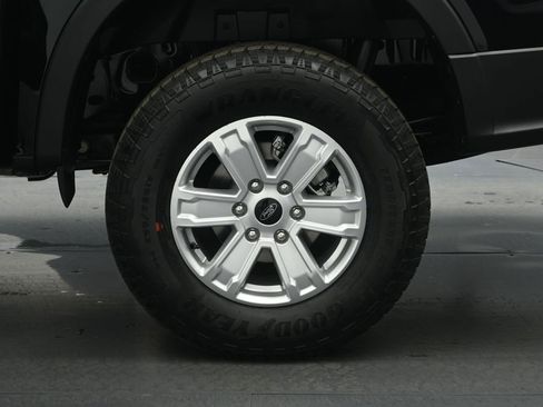 Used 2025 Ford Ranger XL image 22