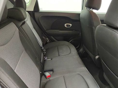Used 2019 Kia Soul + FWD image 43