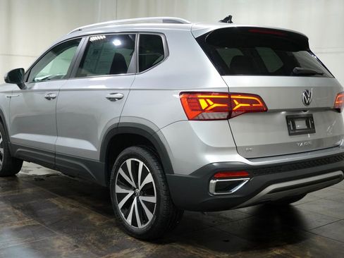 Used 2023 Volkswagen Taos SE FWD image 7