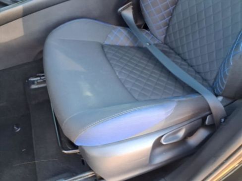 Used 2021 Toyota C-HR XLE image 25