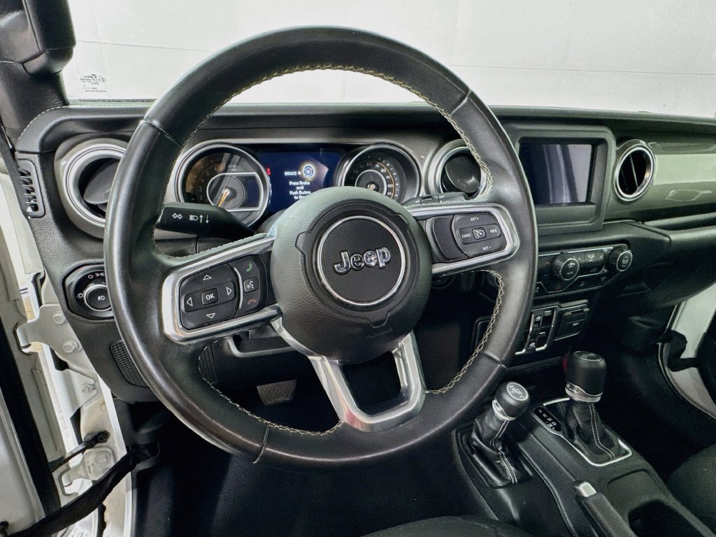 Used 2019 Jeep Wrangler Unlimited Sahara AWD/4WD image 12