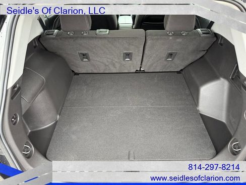 Used 2022 GMC Terrain SLE w/ Driver Convenience Package AWD/4WD image 10