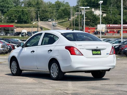 Used 2014 Nissan Versa S FWD image 2