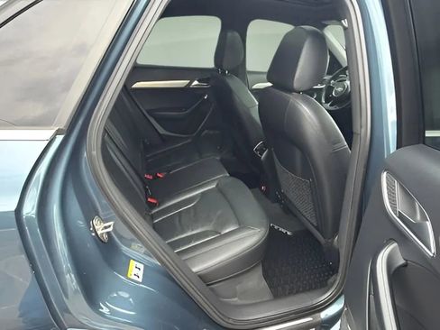 Used 2017 Audi Q3 2.0T Prestige w/ Prestige Package image 18