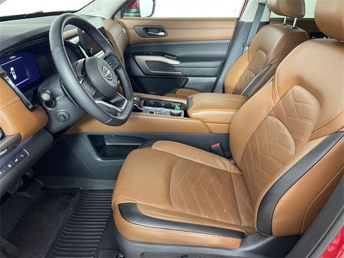 Used 2023 Nissan Pathfinder Platinum w/ Cargo Package image 2