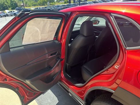New 2026 MAZDA CX-30 AWD 2.5 S w/ Select Sport Pkg image 16