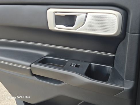 Used 2020 Ford Explorer ST w/ Premium Technology Package image 19