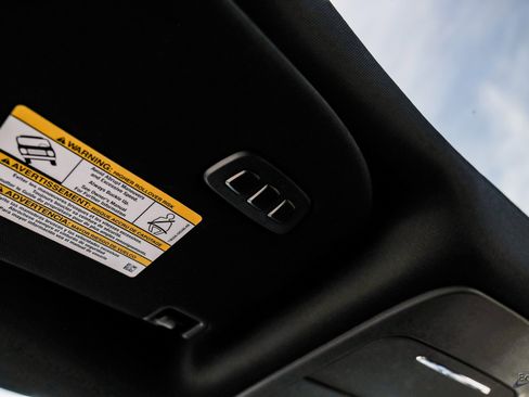 Used 2022 Ford F150 Lariat w/ Equipment Group 502A High image 41