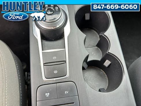 Used 2021 Ford Escape SE w/ Cold Weather Package image 18