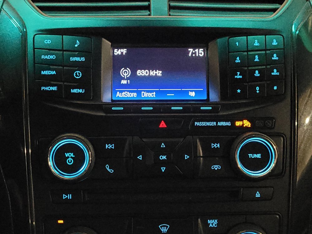 Used 2017 Ford Explorer XLT AWD/4WD image 25