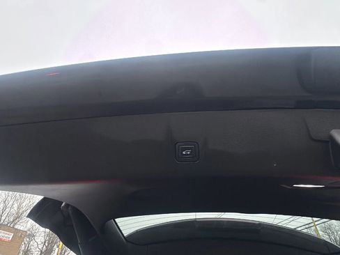 Used 2018 Chevrolet Traverse LT image 26