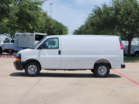 New 2025 Chevrolet Express 2500 w/ Driver Convenience Package image 11