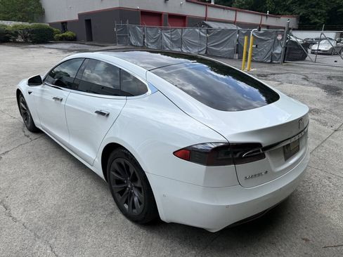 Used 2018 Tesla Model S 100D AWD/4WD image 4