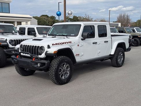 New 2026 Jeep Gladiator Mojave image 9