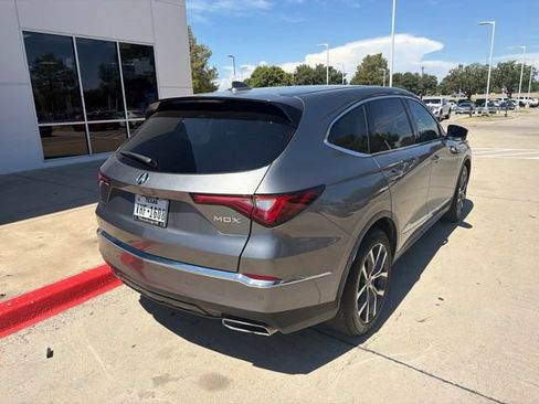 Used 2024 Acura MDX w/ Technology Package FWD image 5