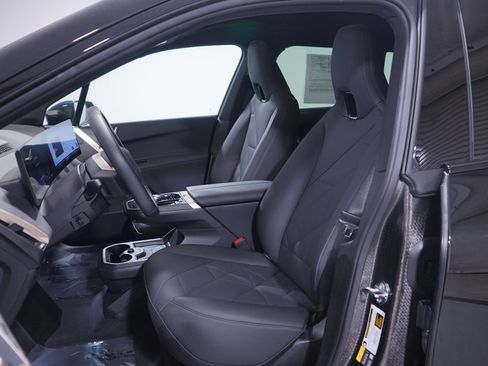 Used 2026 BMW iX xDrive60 image 7