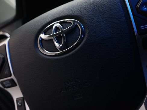 Used 2018 Toyota Tundra SR5 AWD/4WD image 21