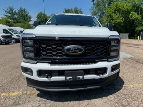New 2026 Ford F350 XLT w/ XLT Premium Package AWD/4WD image 7