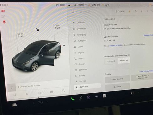 Used 2021 Tesla Model Y Long Range AWD/4WD image 14