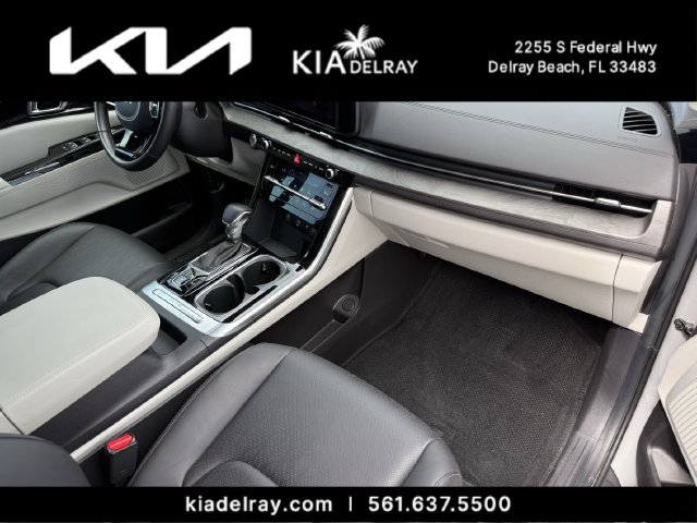 Certified 2024 Kia Carnival EX FWD image 11