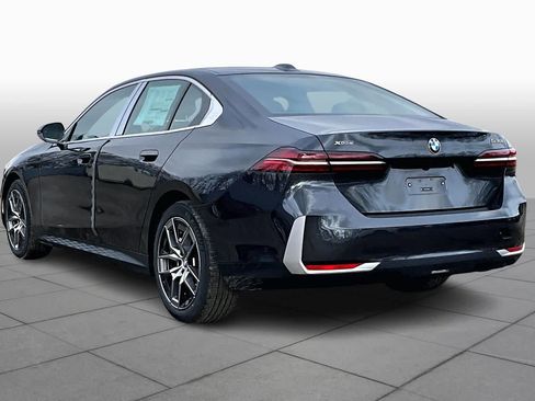 New 2026 BMW 530i xDrive w/ Premium Package AWD/4WD image 3