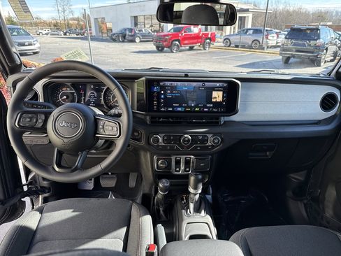 Used 2024 Jeep Wrangler Sport image 28